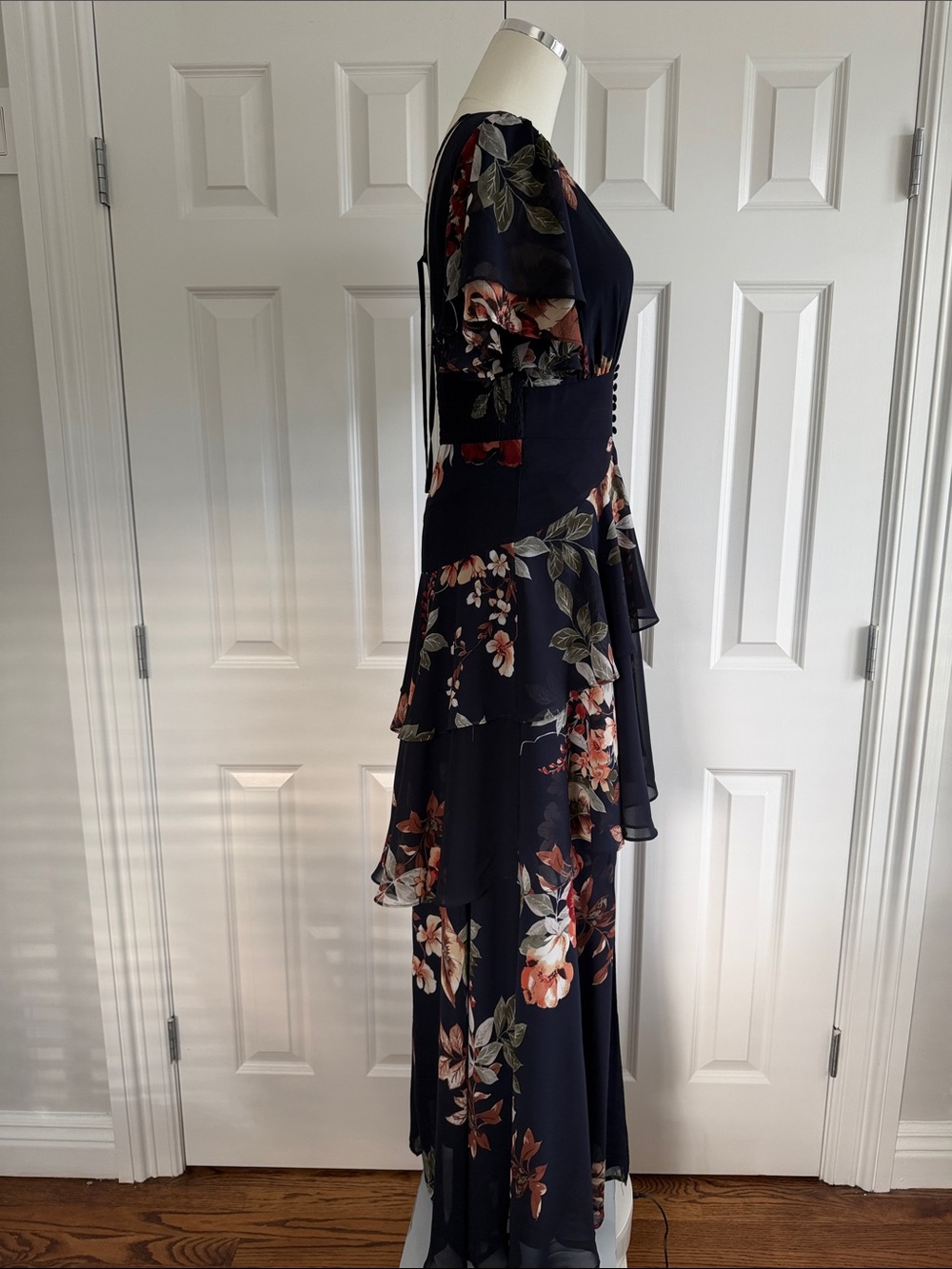 Lulus Midnight Mood Navy Blue Floral Tiered Maxi Dress Rust Cream Blooms Size S - Picture 8 of 16